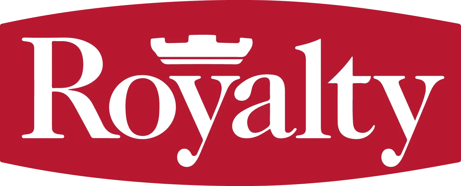 royalty roofing logo