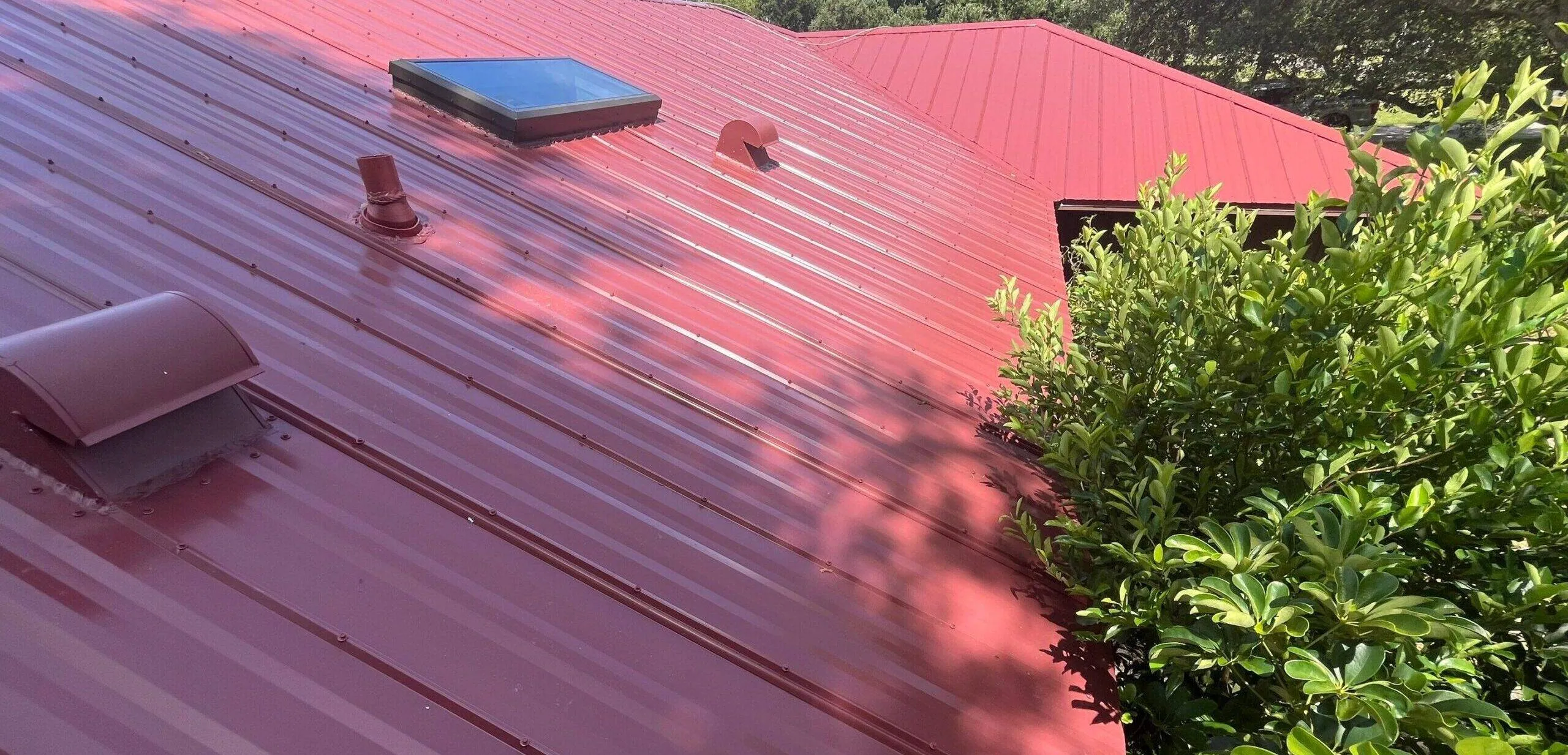 newly installed standing seam metal roof in apopka florida